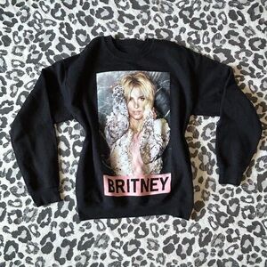 2000s Britney Spears pullover